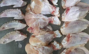 了解鸡翅自动配重机精确配重及自动输送至包装工位的优势